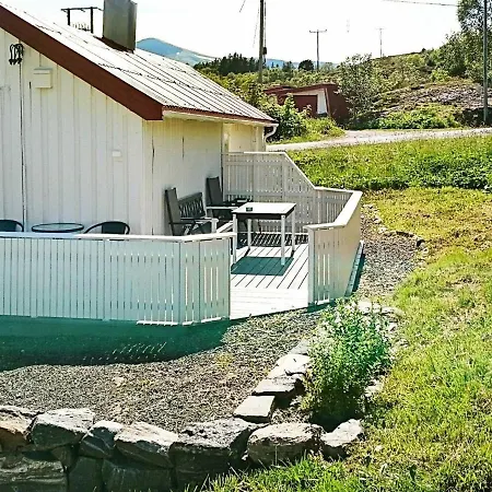 4 Person In Vevang-by Traum * Vevang