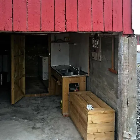 4 Person In Vevang-by Traum * Vevang