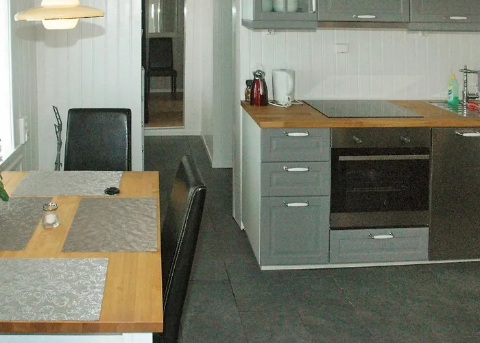 4 Person In Vevang-by Traum * Vevang