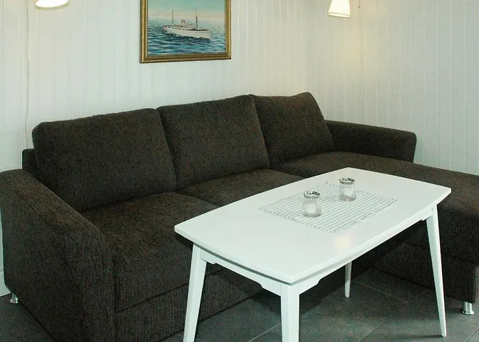 4 Person In Vevang-by Traum *