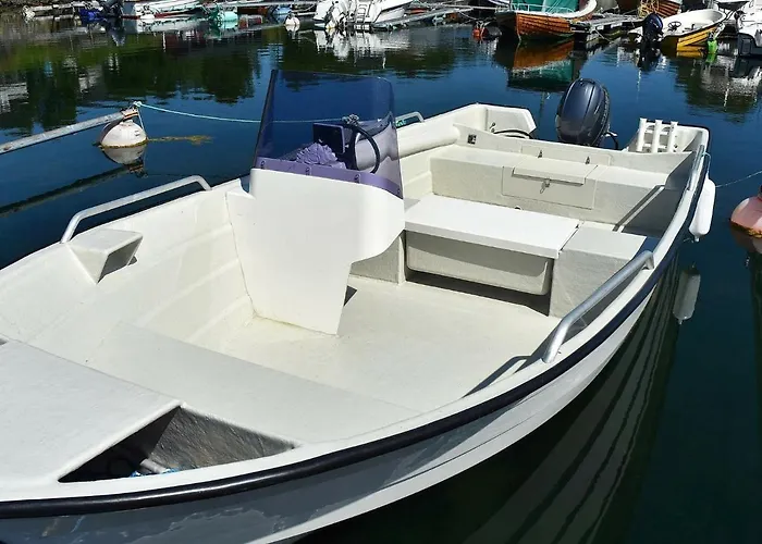 4 Person In Vevang-by Traum *